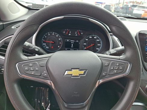 Used 2025 Chevrolet Malibu LT FWD image 20