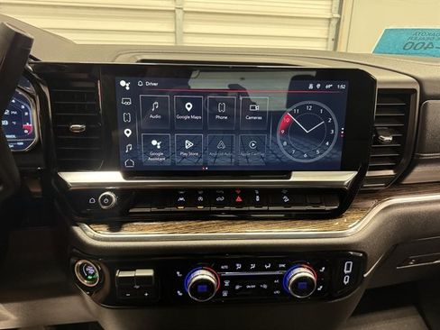 Used 2024 GMC Sierra 1500 Elevation w/ LPO, Elevation Black Package AWD/4WD image 24