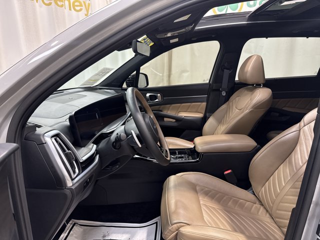 Certified 2024 Kia Sorento SX Prestige w/ Olive Brown Leather Package AWD/4WD image 20