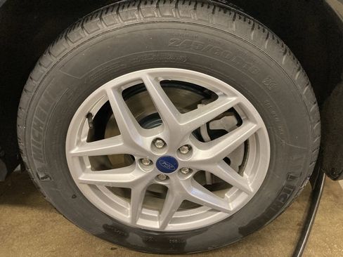 Certified 2022 Ford Edge SEL w/ Convenience Package image 2