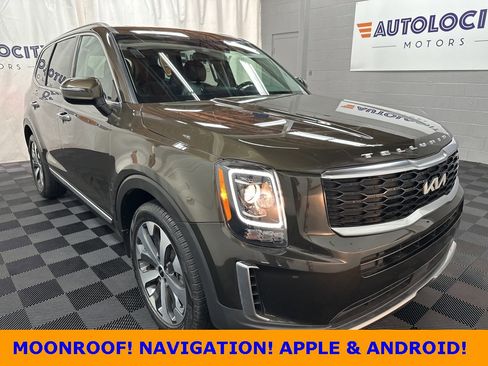 Used 2022 Kia Telluride S image 1