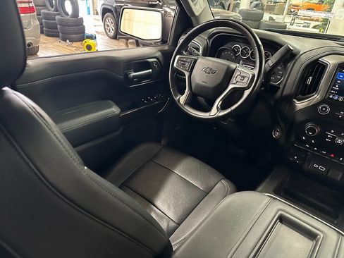 Used 2021 Chevrolet Silverado 1500 LT Trail Boss w/ Convenience Package II image 14