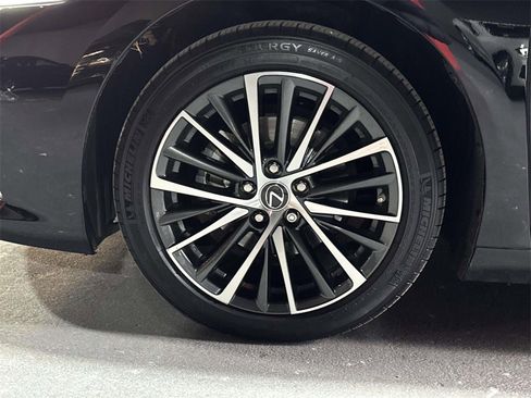 Used 2023 Lexus ES 350 w/ Premium Package image 8