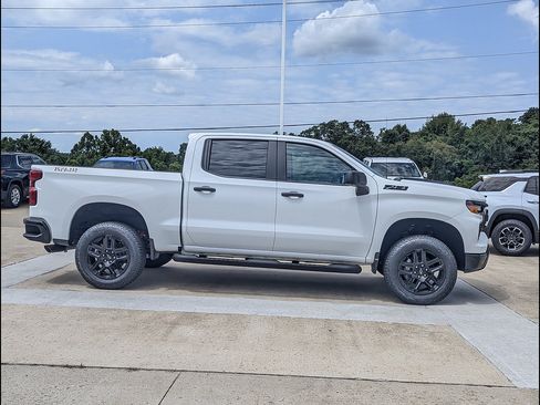 New 2026 Chevrolet Silverado 1500 Custom Trail Boss w/ Turbomax Blackout Package AWD/4WD image 6