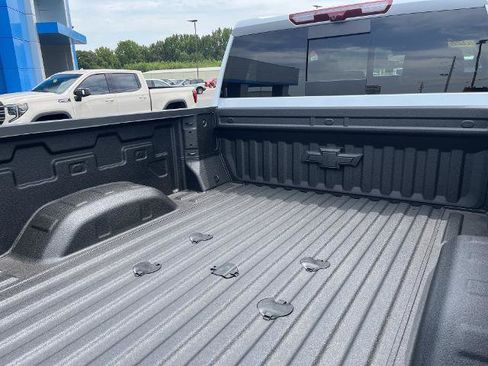 New 2026 Chevrolet Silverado 2500 High Country w/ High Country Premium Package AWD/4WD image 9
