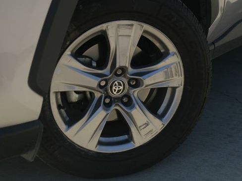 Used 2024 Toyota RAV4 XLE image 2