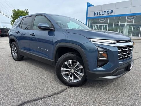Used 2025 Chevrolet Equinox LT AWD/4WD image 1