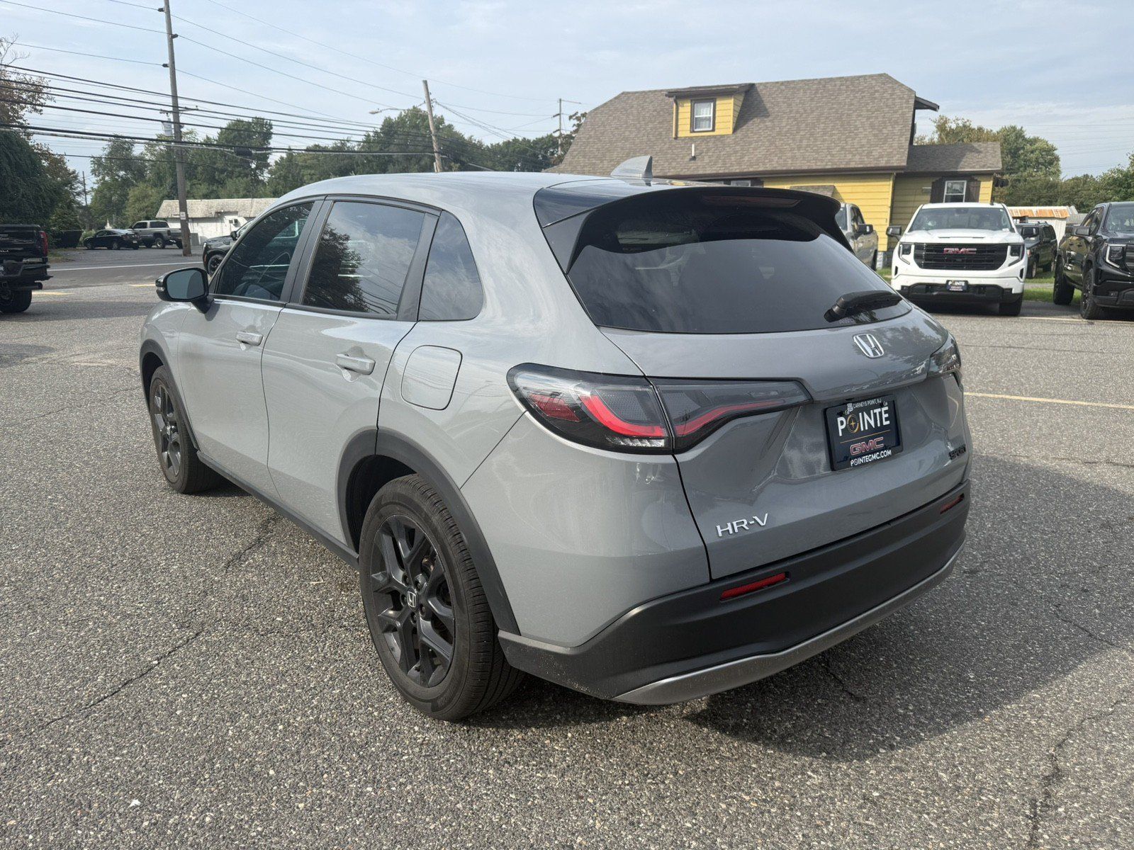 Used 2024 Honda HR-V Sport image 2