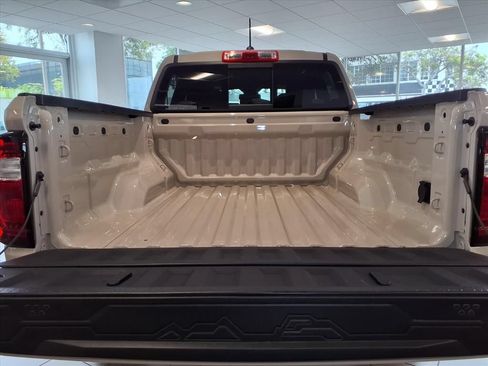 Used 2026 GMC Canyon Elevation w/ Convenience Package RWD image 9