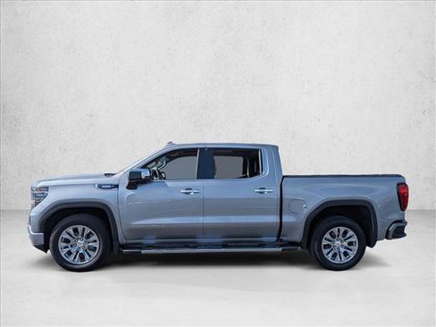 Used 2023 GMC Sierra 1500 Denali RWD image 9