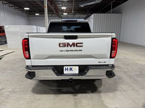 Used 2024 GMC Sierra 1500 SLE image 5