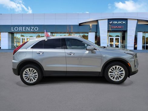 Used 2024 Cadillac XT4 Luxury FWD image 4
