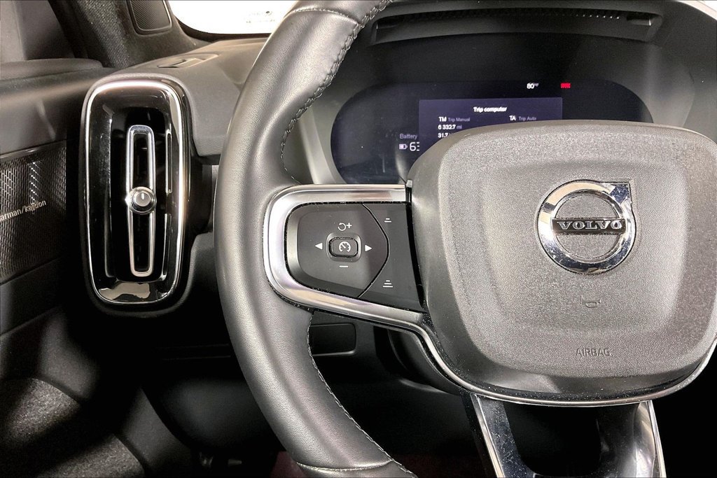 Used 2023 Volvo XC40 Recharge Ultimate w/ Protection Package Premier AWD/4WD image 18
