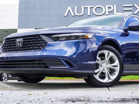 Used 2023 Honda Accord EX image 2
