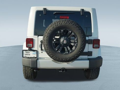 Used 2015 Jeep Wrangler Unlimited Sahara w/ Dual Top Group image 7