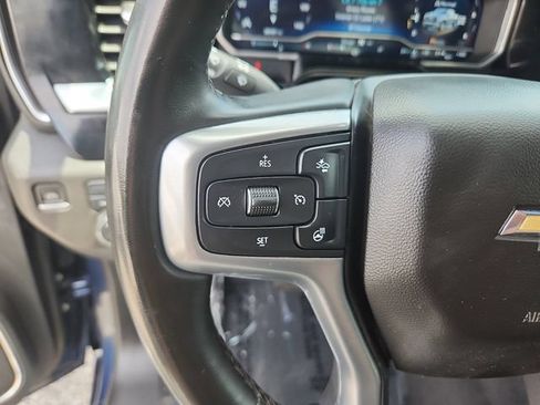 Used 2023 Chevrolet Silverado 1500 LT AWD/4WD image 16