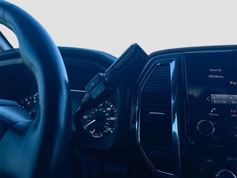 Used 2022 Nissan Titan Platinum Reserve w/ Moonroof Package image 16