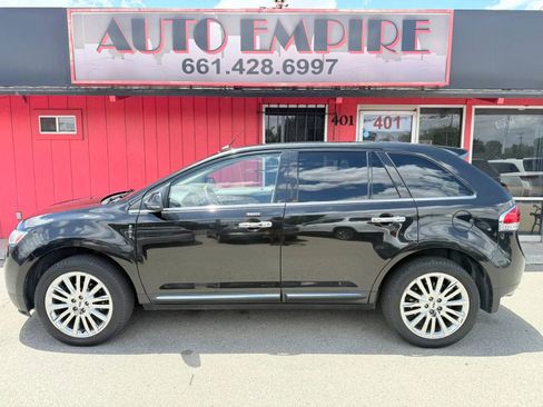 Used 2013 Lincoln MKX FWD image 1