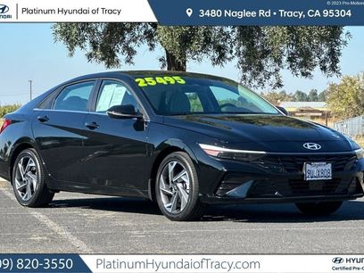 Used 2025 Hyundai Elantra Limited