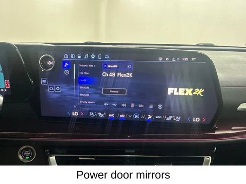Used 2025 Chevrolet Traverse RS w/ LPO, Floor Liner Package FWD image 46