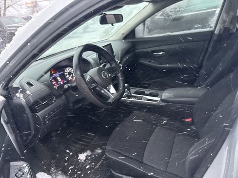 Used 2020 Nissan Sentra SV image 5