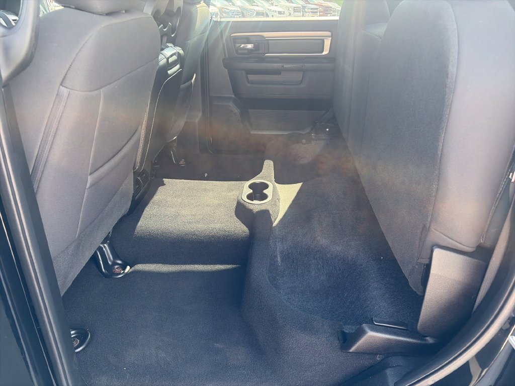 Used 2024 RAM 1500 Warlock AWD/4WD image 35