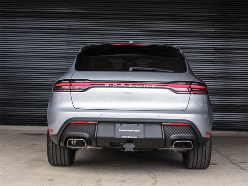 Used 2025 Porsche Macan image 6