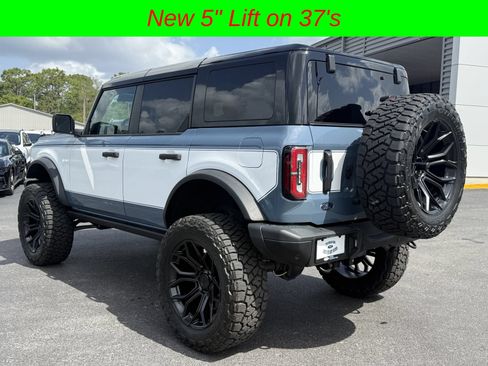 Used 2025 Ford Bronco Badlands AWD/4WD image 6