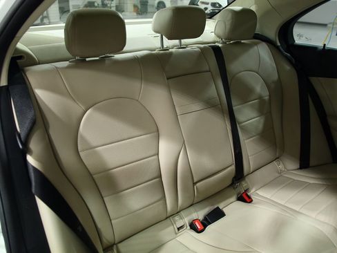 Used 2017 Mercedes-Benz C 300 4MATIC Sedan image 26