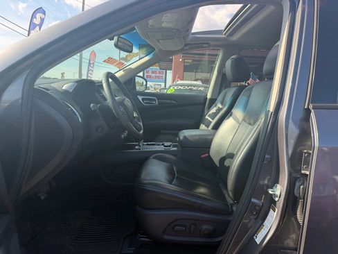 Used 2016 Nissan Pathfinder Platinum w/ Cargo Package AWD/4WD image 8