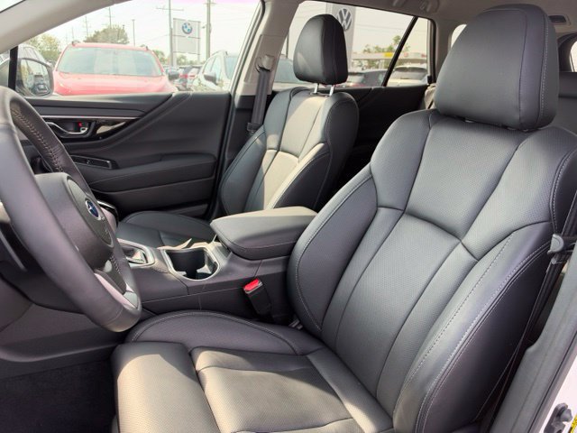 Certified 2025 Subaru Outback Touring XT AWD/4WD image 30
