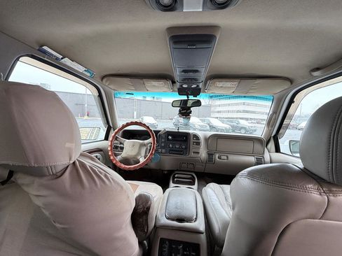 Used 1999 Cadillac Escalade 4WD image 13