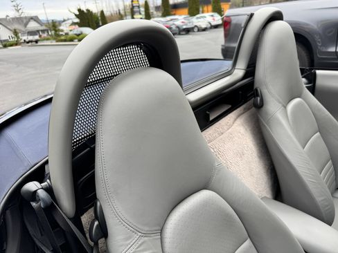 Used 2001 Porsche Boxster S RWD image 32