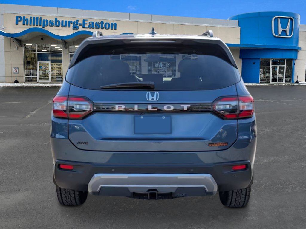 New 2026 Honda Pilot TrailSport image 4