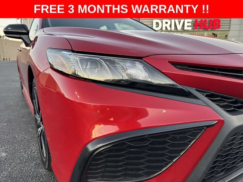 Used 2021 Toyota Camry SE FWD image 31