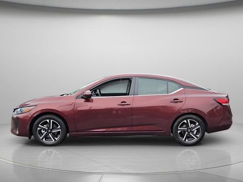 Used 2024 Nissan Sentra SV FWD image 3