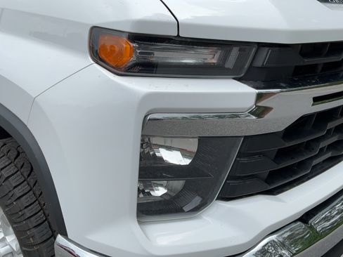 Certified 2024 Chevrolet Silverado 2500 LT AWD/4WD image 29