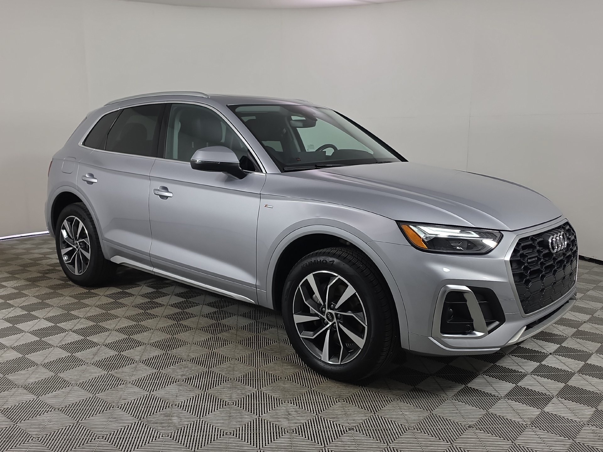 Used 2024 Audi Q5 2.0T Premium Plus w/ Premium Plus Package AWD/4WD 360° Tour