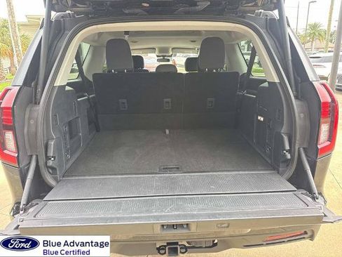 Certified 2025 Ford Expedition Max Active RWD image 9