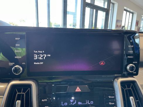 Used 2023 Kia Sorento S w/ Panoramic Sunroof Package FWD image 29