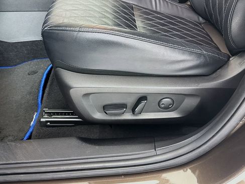 Used 2023 Mitsubishi Outlander SEL image 17