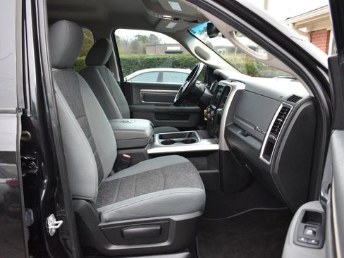 Used 2018 RAM 1500 Big Horn image 9