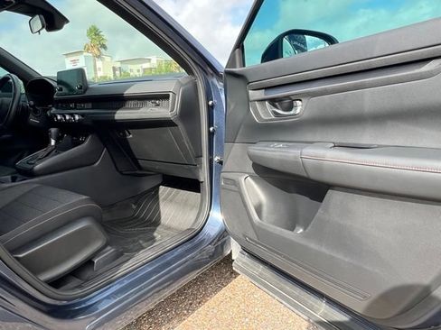 Used 2025 Honda CR-V Sport image 24