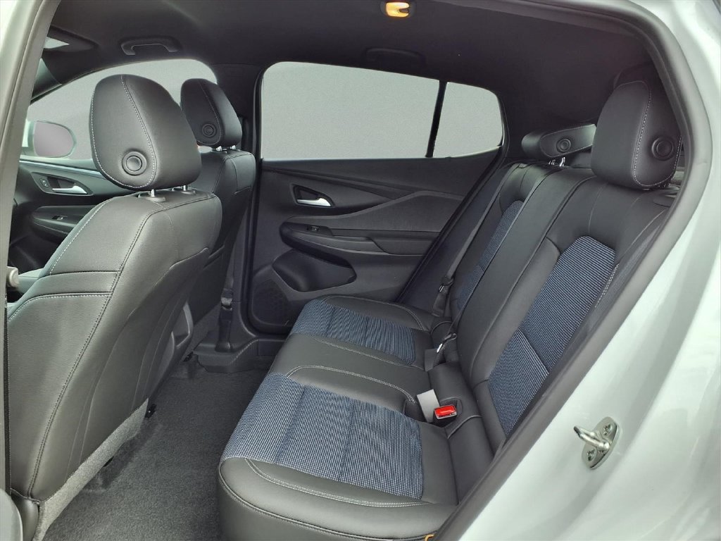 New 2026 Buick Envista Sport Touring w/ Convenience I Package FWD image 23
