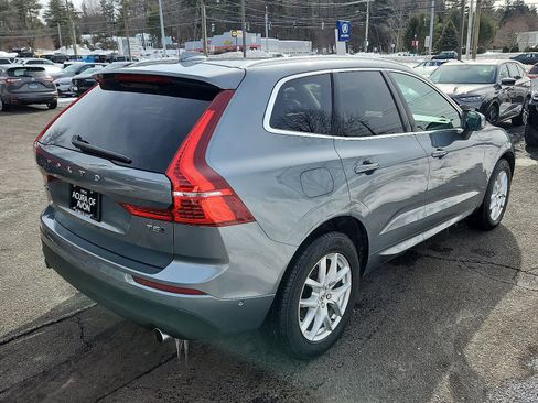 Used 2019 Volvo XC60 T5 Momentum image 5
