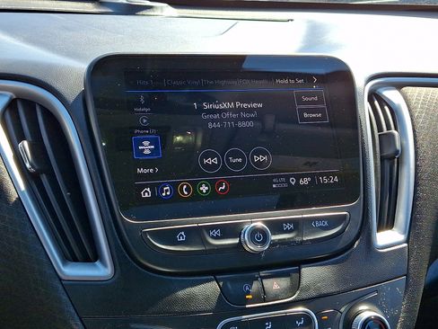 Used 2024 Chevrolet Malibu LT FWD image 18