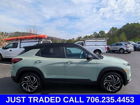 Used 2024 Chevrolet TrailBlazer RS w/ Convenience Package image 3