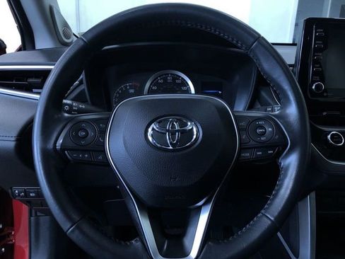 Certified 2022 Toyota Corolla Cross LE w/ Moonroof Package image 24