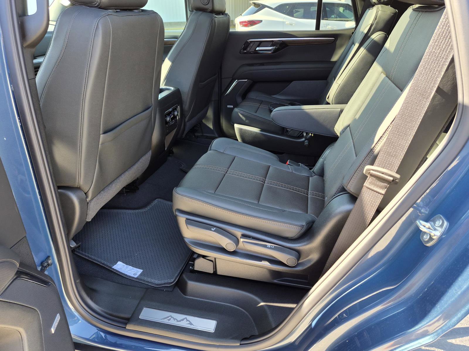 New 2027 Chevrolet Tahoe High Country AWD/4WD image 7