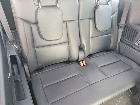 New 2026 Ford Explorer ST-Line w/ ST-Line Street Pack image 12